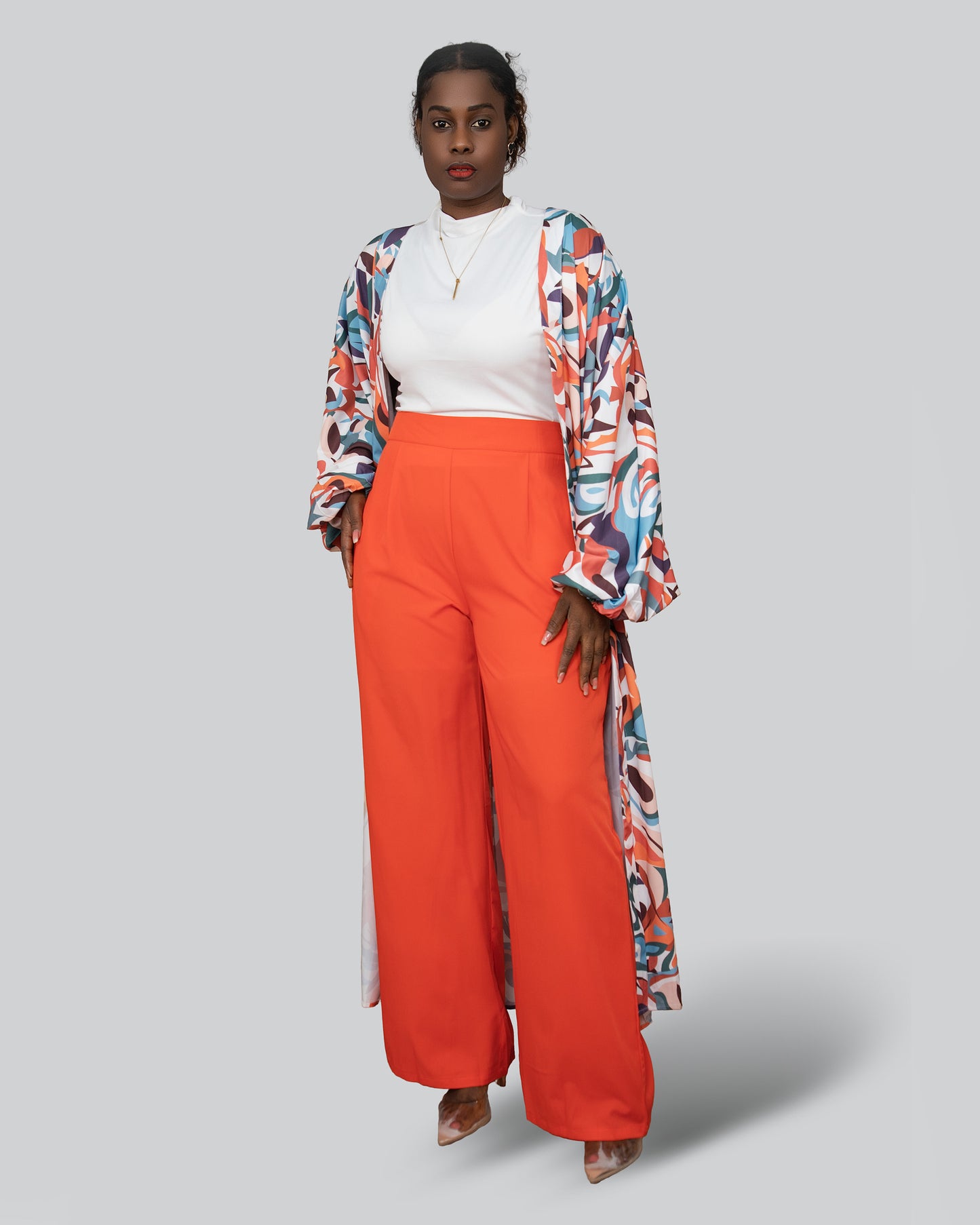 Fato de Pantalona Com Blusa Curta e Bata Estampada (TZ-2979)