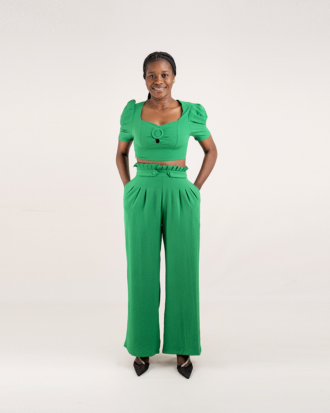 Fato de Pantalona com Blusa Curta de Mangas Curta (TZ-2882)
