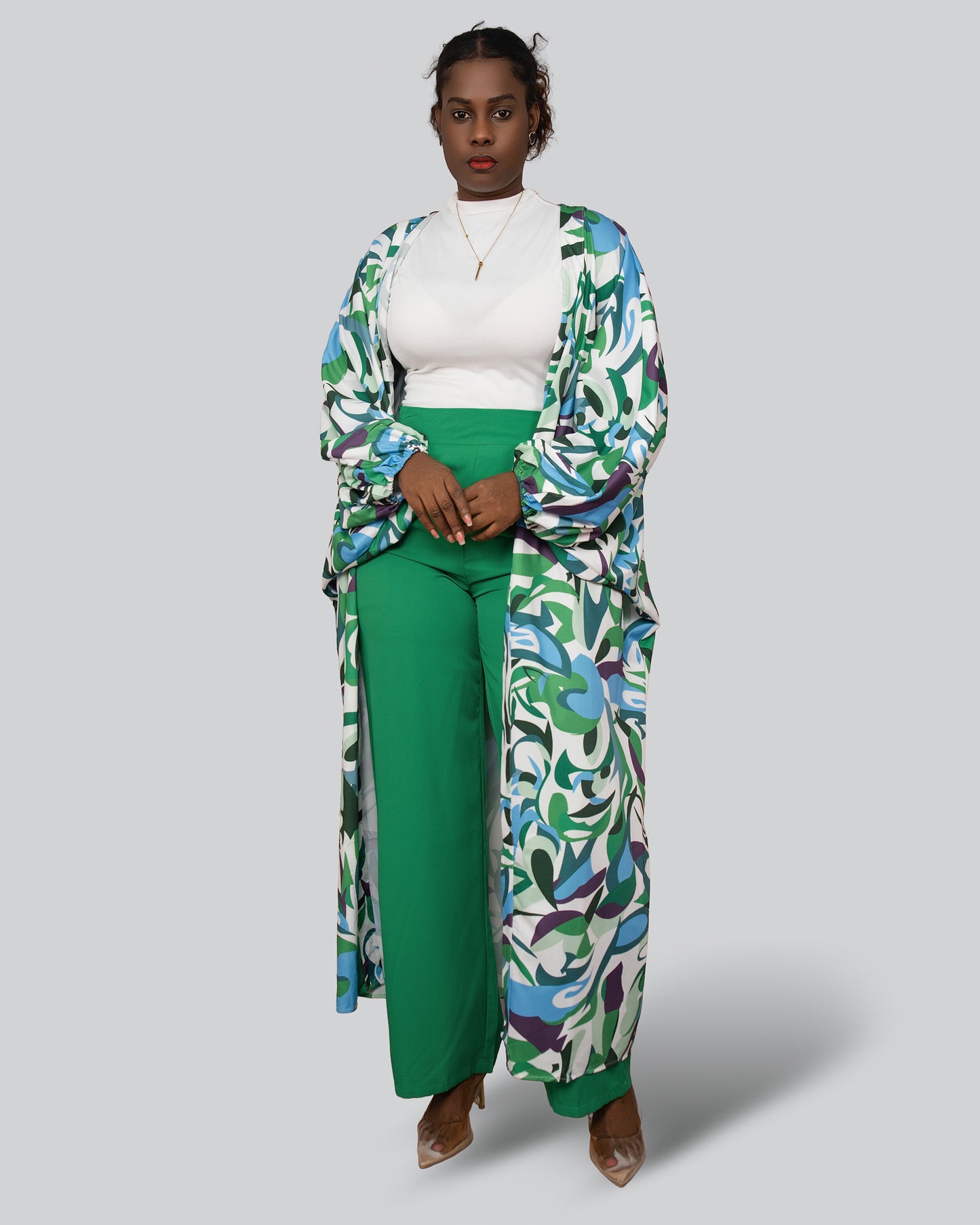 Fato de Pantalona Com Blusa Curta e Bata Estampada (TZ-2979)