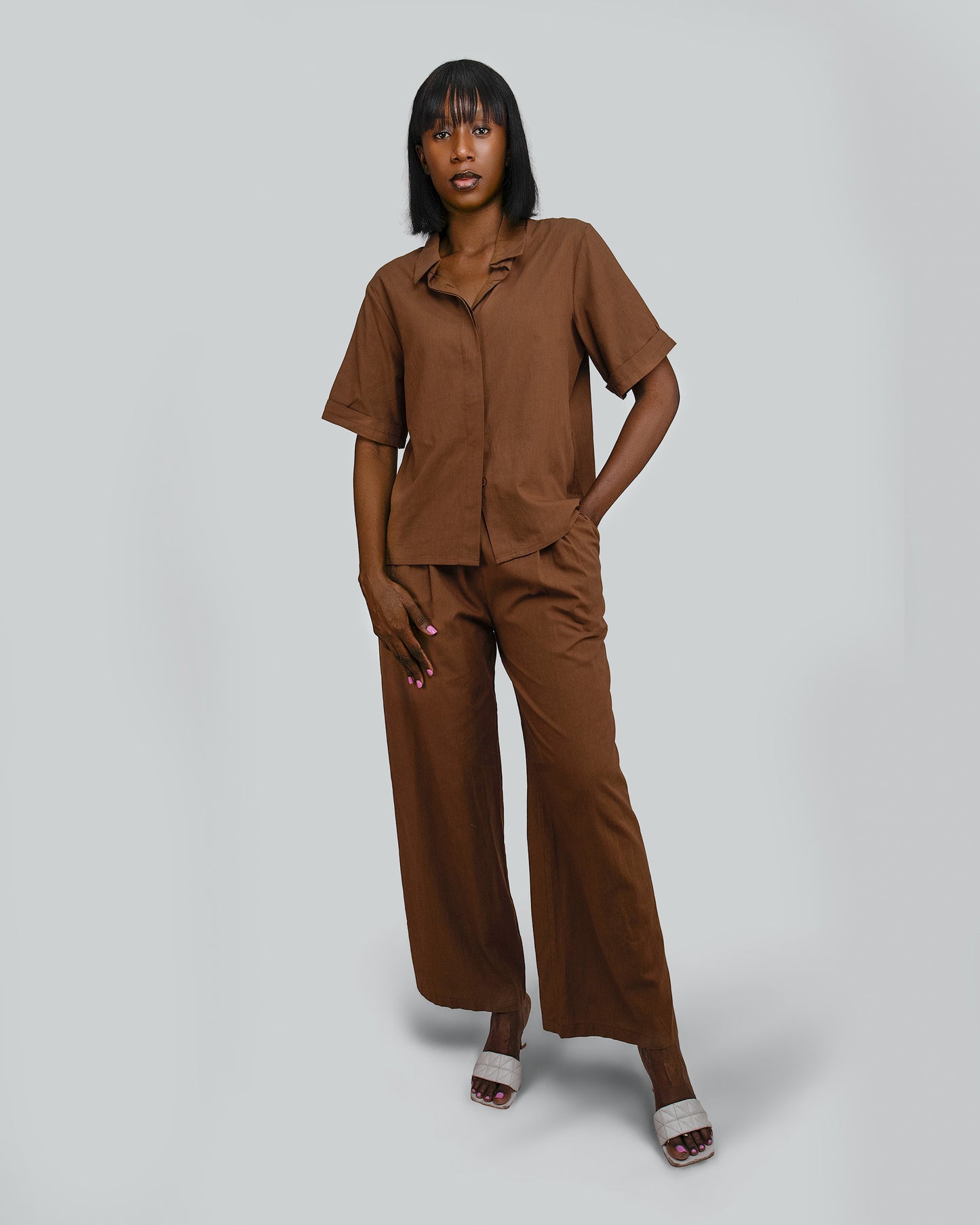 FATO DE PANTALONA COM BLUSA DE MANGA CURTA TECIDO LINHO (TZ-2614)