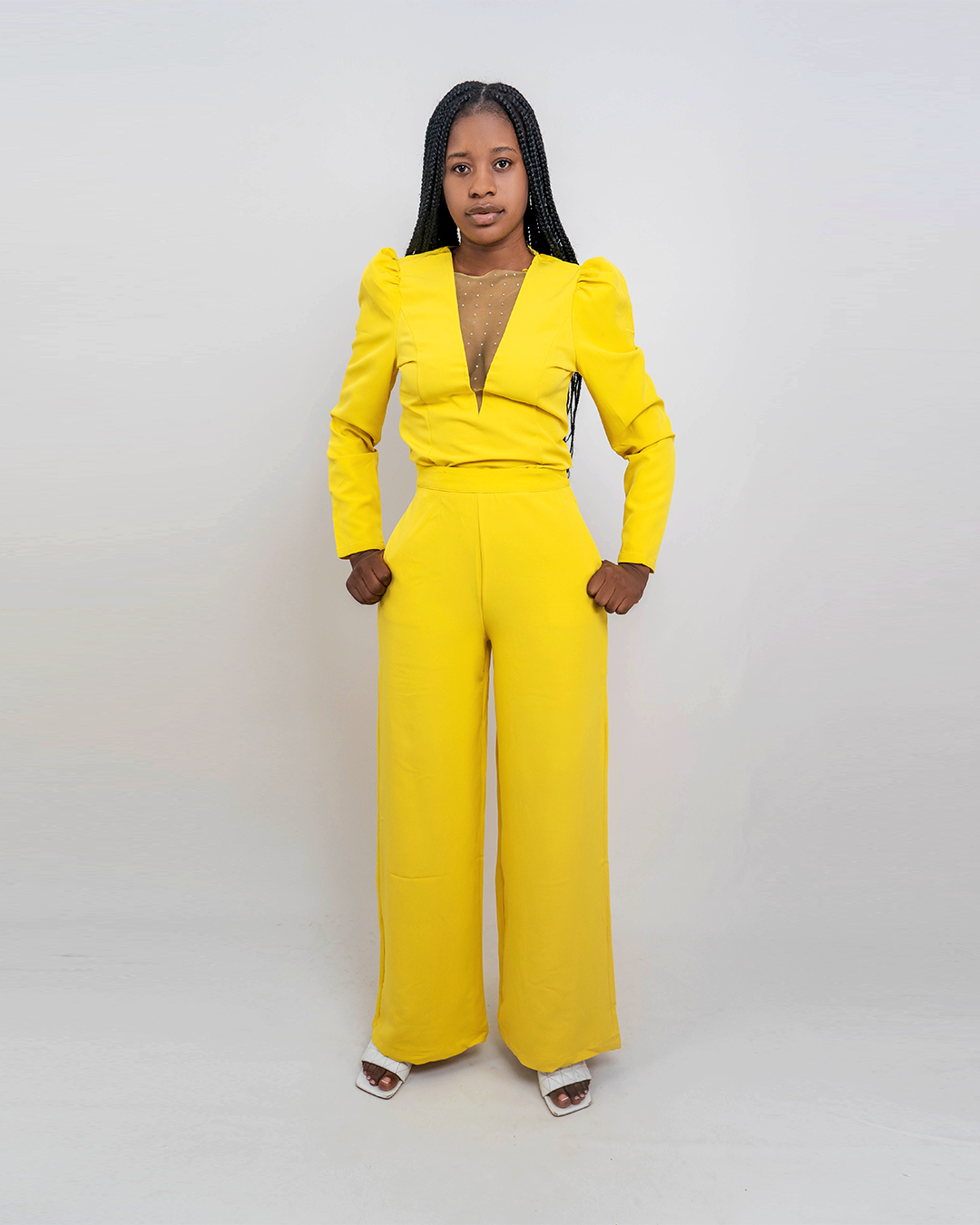 Fato de Pantalona com Blusa de mangas cumprida e com renda em frente (TZ-3051)