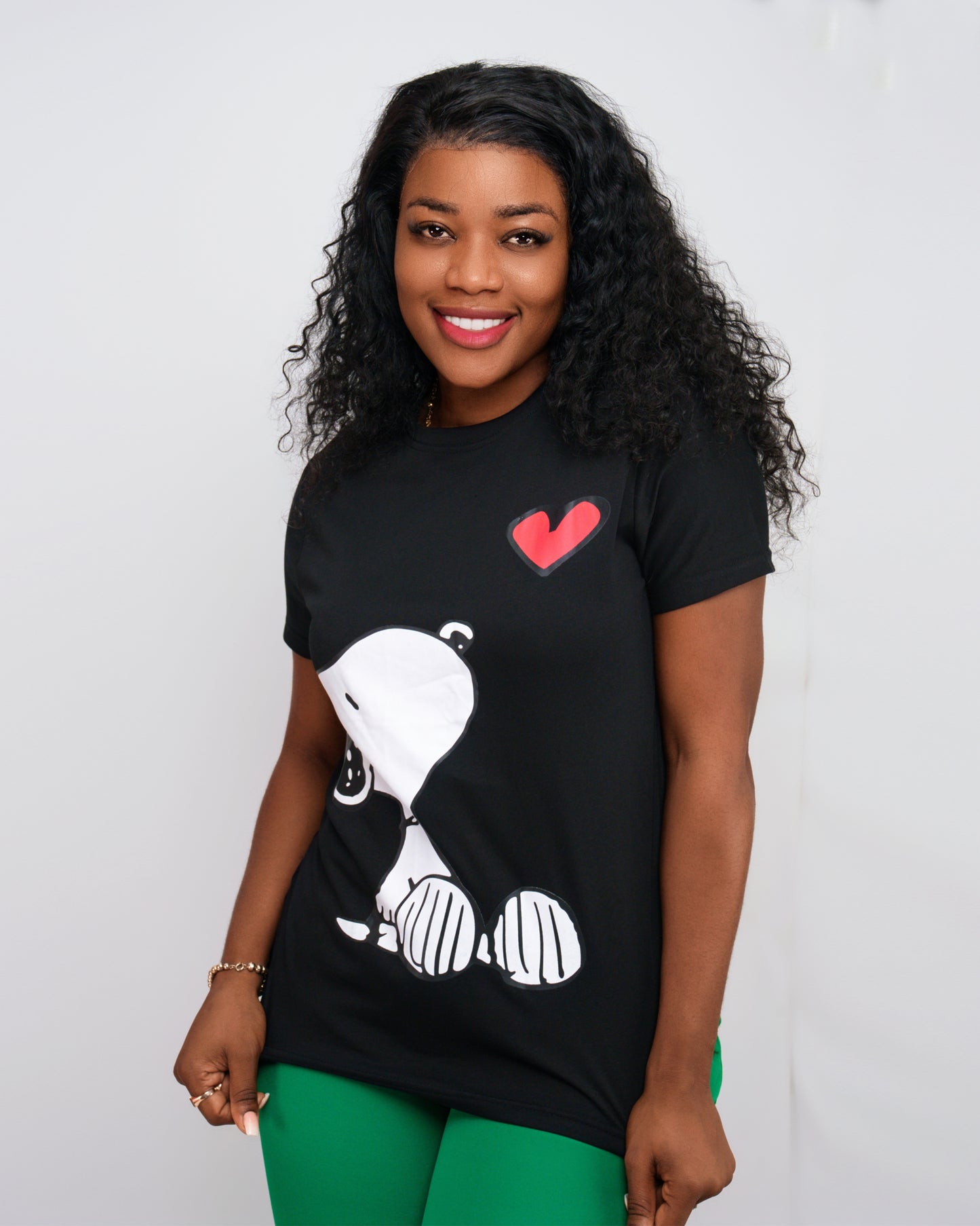 T-SHIRT FEMENINA COM  MODELO CORACAO   (KK35051)