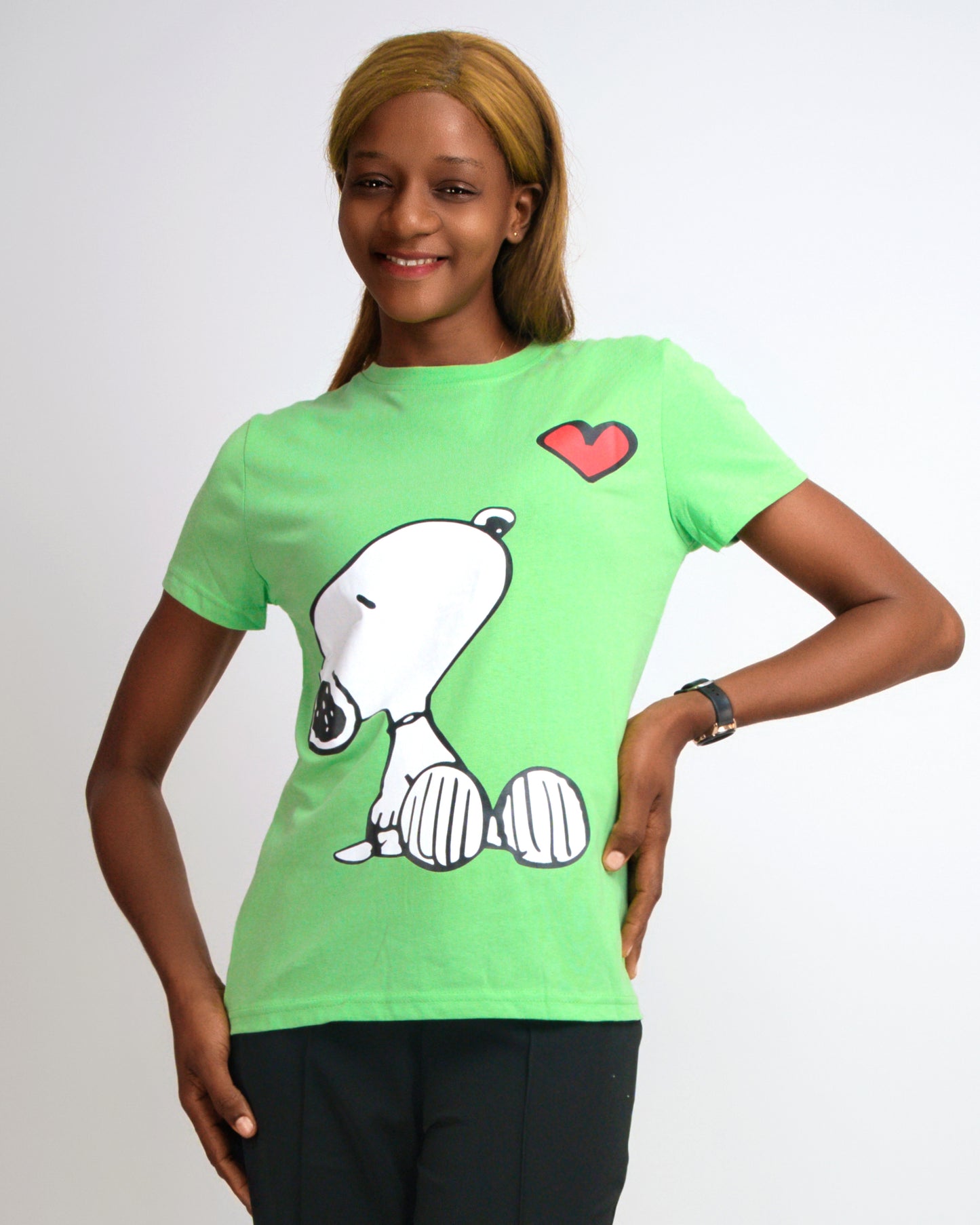 T-SHIRT FEMENINA COM  MODELO CORACAO   (KK35051)