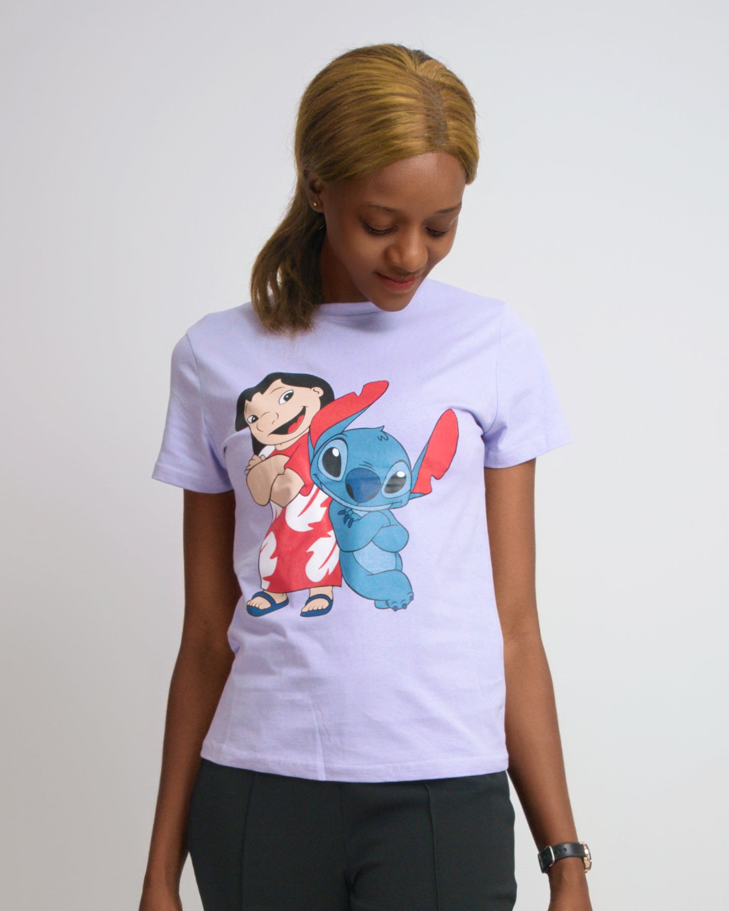 T-SHIRT FEMENINA COM MODELO  LILO E O STITCH   (KK35057)