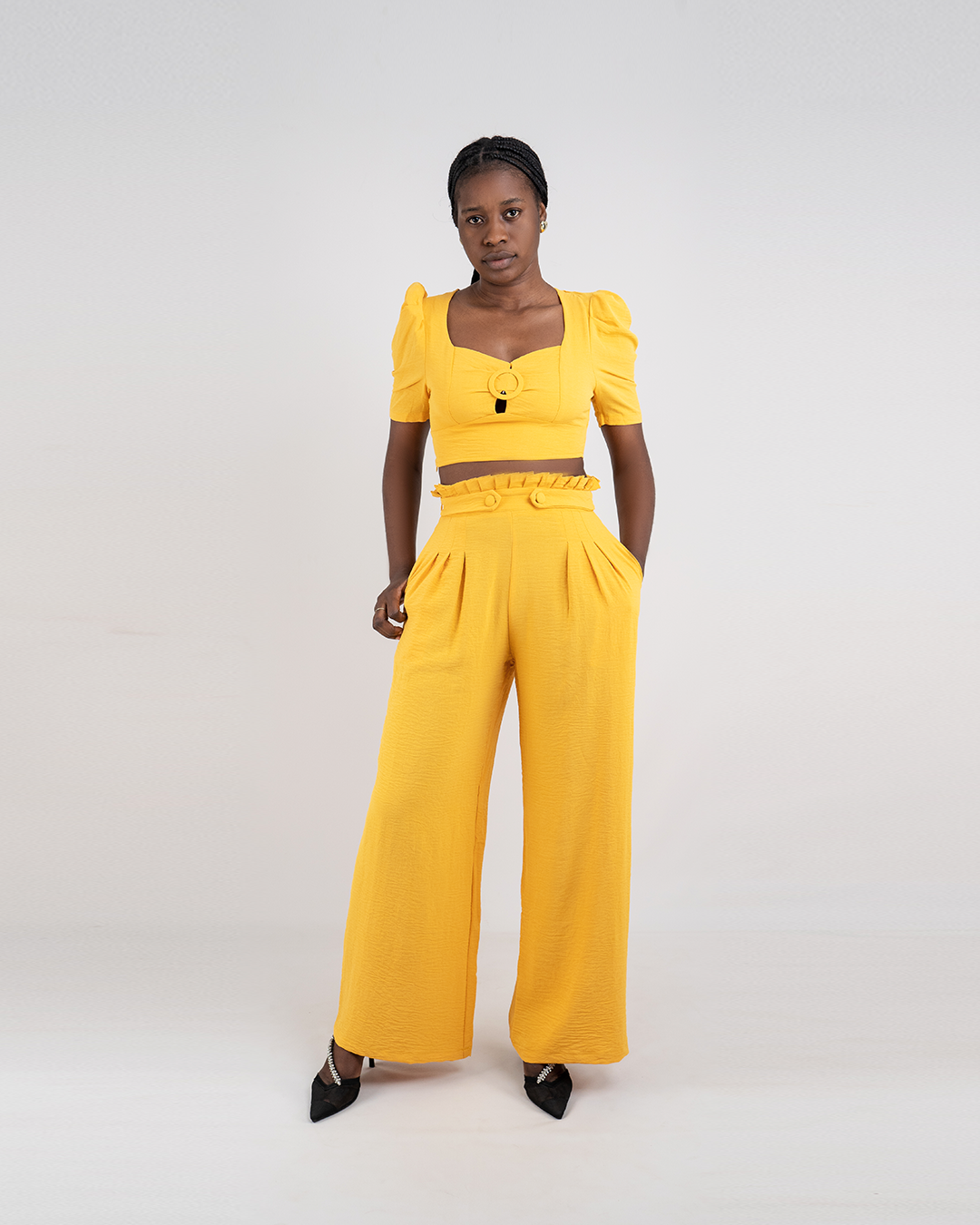 Fato de Pantalona com Blusa Curta de Mangas Curta (TZ-2882)