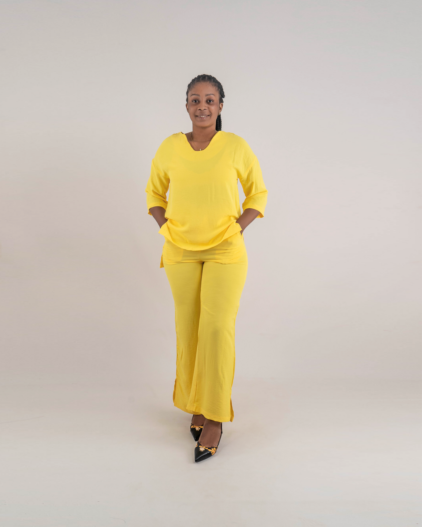 Fato de Pantalona com Blusa Comprida Tecido Linho (TZ-3067)